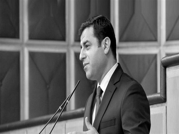 دموکراتیک خواندن مخالفان رفراندوم، ظلم در حق نیمی از ملت ترکیه است/آماده هرگونه ائتلاف جدیدی برای دموکراسی هستیم