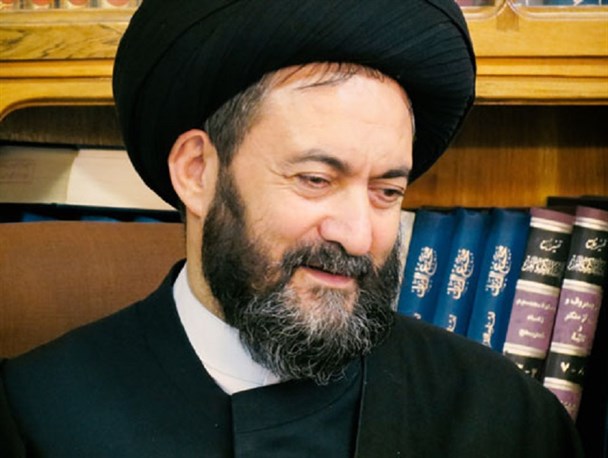 روحانیون و علما در امر تقویت روحیه دینی رزمندگان نیز نقش موثری داشتند
