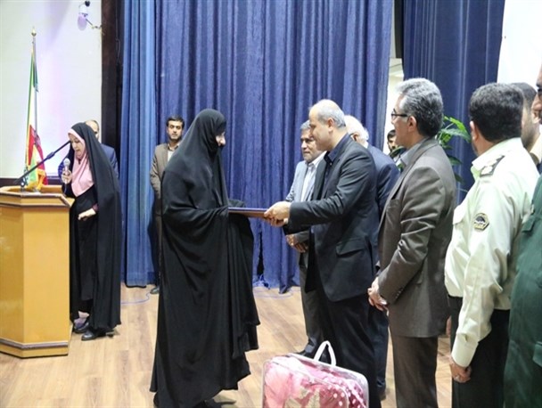 از تجلیل معلمان برتر گلستان تا دیدار غیر منتظره مدیرکل با معلمش بعد از ۳۶ سال+ تصاویر