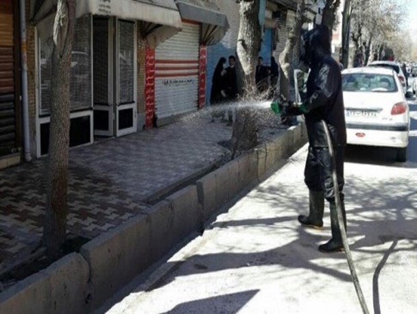 گندزدایی95کیلومتر از معابرسطح شهر زاهدان/صرف یک و نیم میلیون لیترمحلول ضدعفونی برای مقابله با کرونا