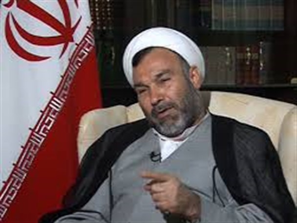 تحریف اندیشه‌های امام خمینی تبعات جبران ناپذیری برای کشور دارد/ ناقلان از شیوه رهبر انقلاب تبعیت کنند