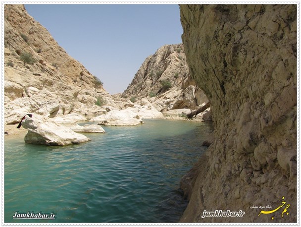 آبتنی در خنکای رودخانه