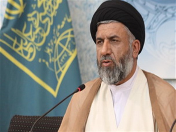 عده ای به خاطر منافع شخصی به دنبال انحراف در بیانات و فرمایشات امام هستند