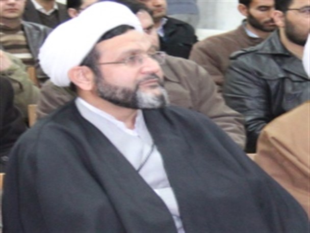 عدم عبور از خط قرمزهای نظام، نمود استکبار ستیزی است/ استراتژی امام راحل مقابله با مستکبران جهانی بود