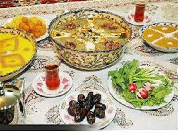 توصیه های غذایی در ماه مبارک رمضان/ افطار با نوشیدنی ولرم و سوپ ملایم