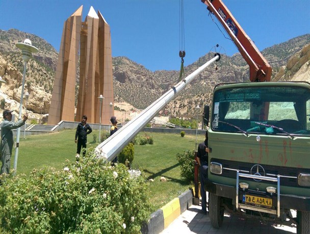 نصب100 برج نوری در سطح میادین و بلوارهای سطح شهر ایلام+تصاویر
