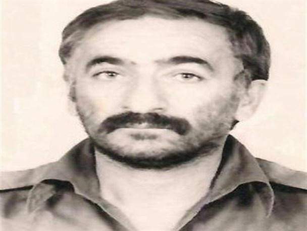 گروهک های ضدانقلاب شهید جلال بارنامه را هنگام بازگشت از مزرعه اش ترور کردند