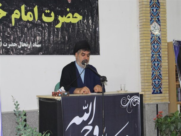 امام خمینی(ره) همیشه در راه رضای خدا حرکت می کرد