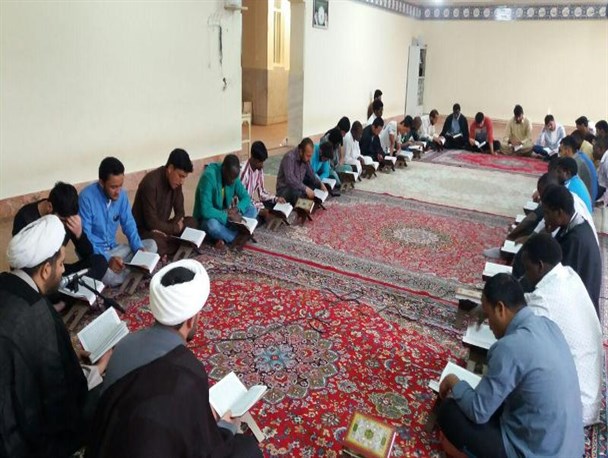 روزهای رمضان در جامعه المصطفی آشتیان + عکس