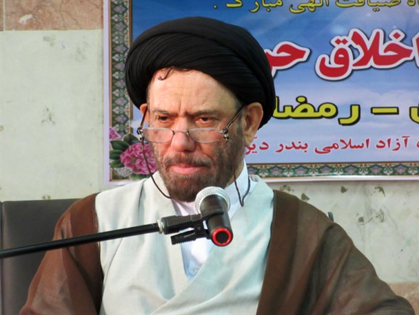 نهاد ها و ارگان های دولتی فرهنگ عفاف و حجاب را نهادینه کنند