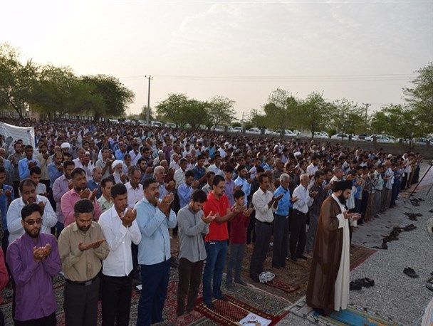 نماز باشکوه عید سعید فطر در رودان اقامه شد+تصاویر