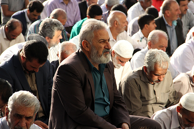 روایت تصویری از نماز باشکوه عیدفطر در حسینیه امام خمینی(ره) تفت
