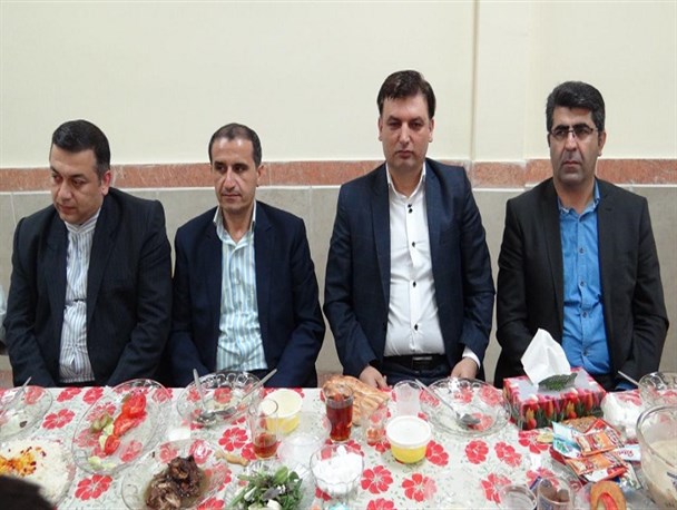 شب شعر واژه های مهربانی در علی آبادکتول برگزار شد