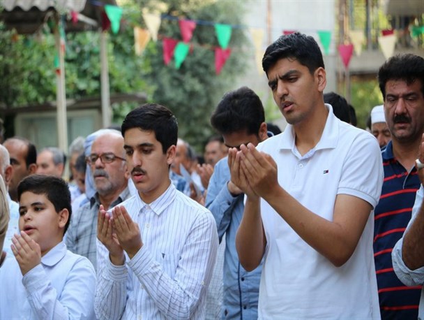 نماز عید فطر، عید بندگی در مصلی امام جعفر صادق(ع)گنبد اقامه شد