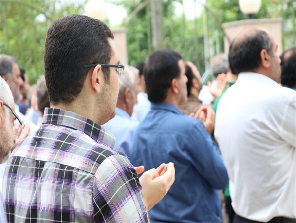 نماز عید فطر در مسجد سیدالشهدا بخش خمام برگزار شد + تصاویر