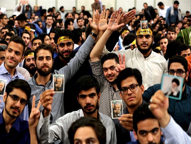 حواشی خواندنی از دیدار تشکل های دانشجویی با رهبر معظم انقلاب