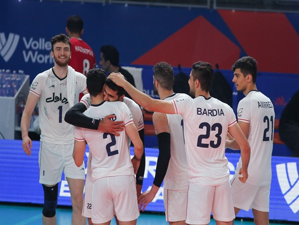 لیگ ملت‌های والیبال| شکست شاگردان عطایی مقابل تیم صدرنشین/ عبادی‌پور؛ امتیازآورترین بازیکن میدان