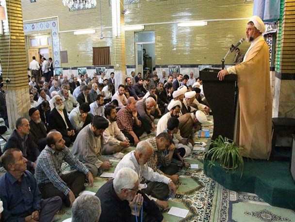 شاکریم که یک‌سال نماز جمعه نصیب مردم رودهن شده است