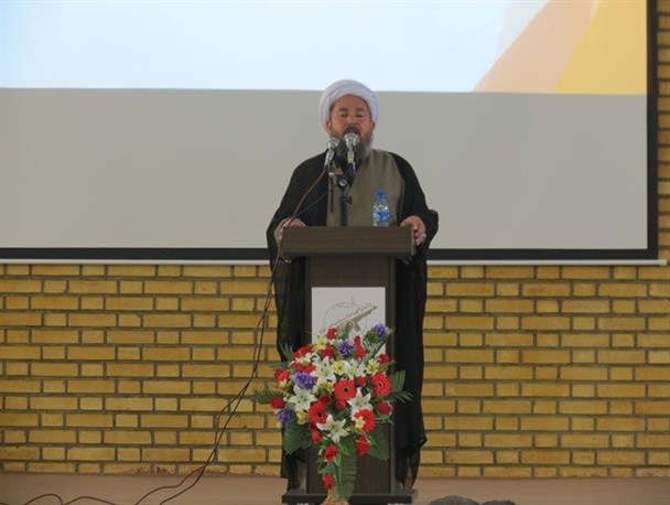رزمندگان اسلام دژ مستحکم انقلاب اسلامی هستند