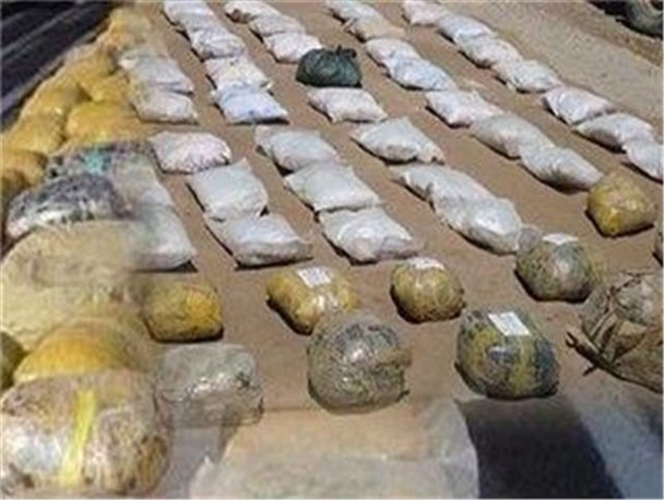 طی یک درگیری مسلحانه با قاچاقچیان بیش از 300 کیلوگرم مواد مخدر کشف شد