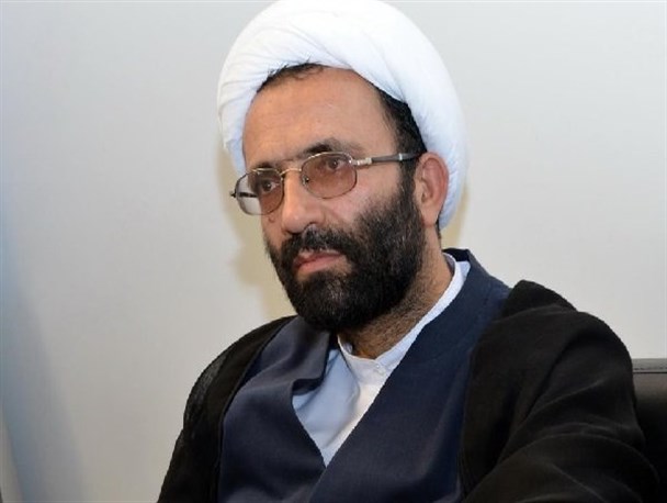 سلفی نمایندگان با موگرینی نشان خود کم بینی است/ از نمایندگان سلفی بگیر شکایت شود رسیدگی می کنیم