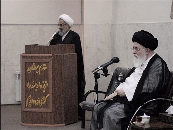 اثرگذاری خبرنگاران افتخاری نماز جمعه باید در فضای مجازی گسترش یابد