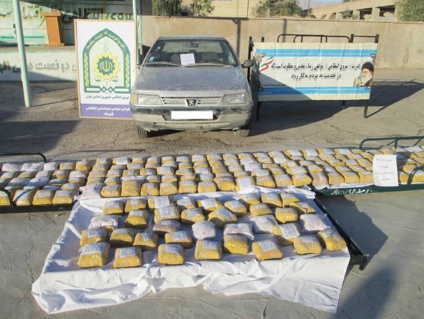 توقیف خودروی سواری حامل بیش از ۲۱ کیلوگرم تریاک در محور یاسوج به اصفهان