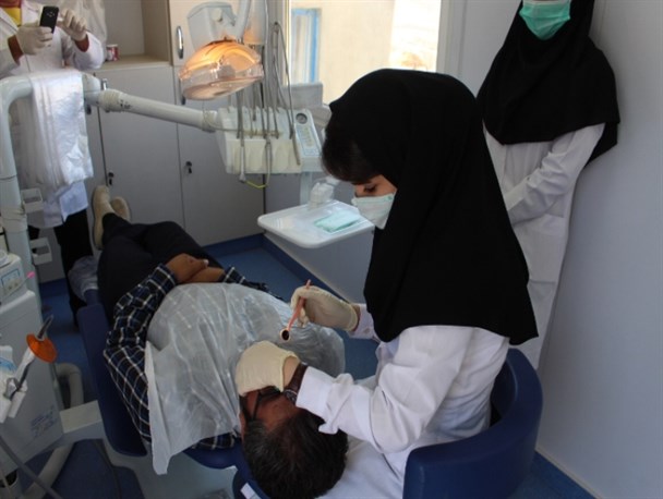 ارائه خدمات پزشکی رایگان گروه مجاهدان خاکی به مناطق محروم شاهین دژ + تصاویر