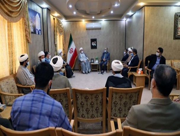 اقدامات کادر درمان و گروه‌های جهادی جلوه‌هایی از بندگی است