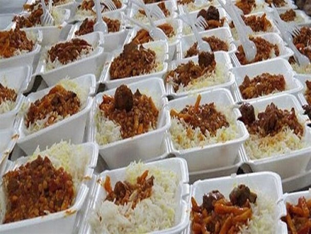۶۳۰۰ پرس غذای گرم بین نیازمندان لرستان توزیع می‌شود