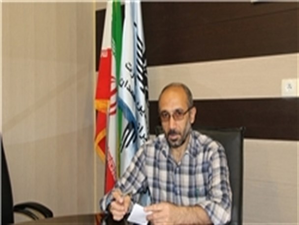 تاکسیرانان نمونه و امانتدار در همدان تجلیل می شوند