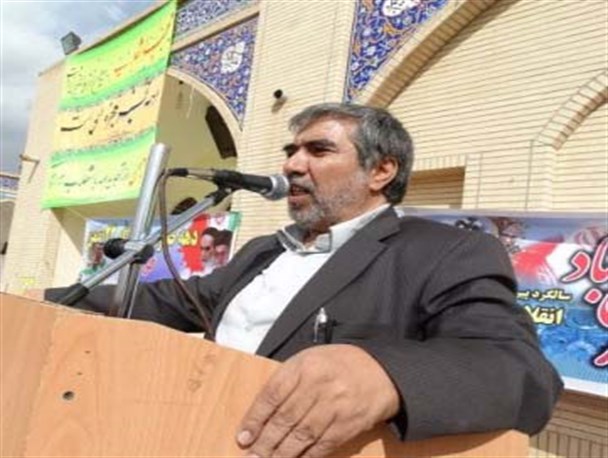 برخی میخواهند به بهانه اعتدال و عقلانیت، از مبانی انقلاب فاصله بگیرند
