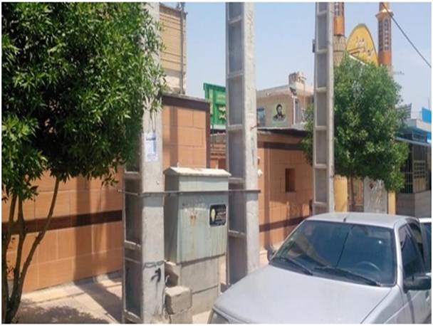 جابجایی غیر اصولی پایه های برق تنها با یک تماس تلفنی ! +تصاویر