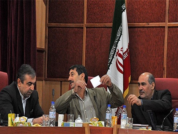رئیس شورای شهر اهواز در صحن علنی انتخاب می‌شود نه جلسات شبانه!