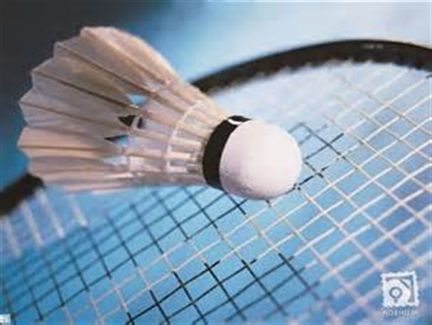 حضور دختران نوجوان کرمانشاهی در مسابقات بدمینتون قهرمانی کشور / برگزاری مسابقات همگانی بدمینتون در کرمانشاه