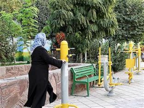 کمبود فضاهای ورزشی-تفریحی ، آموزشی  و بهداشتی و درمانی اهم مشکلات زنان اندیکایی است