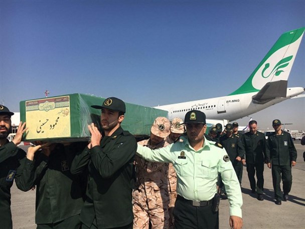 پیکر سه شهید مدافع حرم وارد مشهد شد