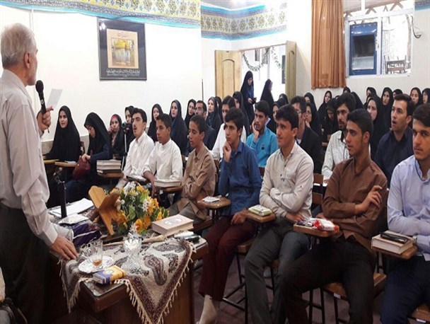 کارگاه تربیت آموزشیار قرآنی در سمیرم برگزار شد