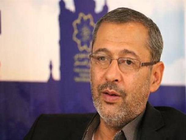 تمام تاکسی‌هایی که از عمر آن‌ها 10 سال می‌گذرد اسقاط می‌شوند/ قانون را اجرا می‌کنیم و به کیفیت خودرو کاری نداریم!