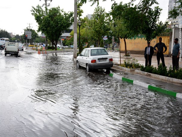 بارش باران توام با رعد و برق از فردا تا اویل روز جمعه