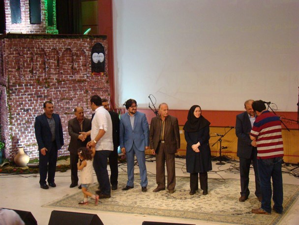 برگزیدگان تئاتر شهروند لاهیجان مشخص شدند+عکس