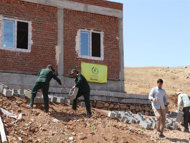 ساخت و تکمیل خانه محروم در روستای توتاخانه بناب+ تصاویر