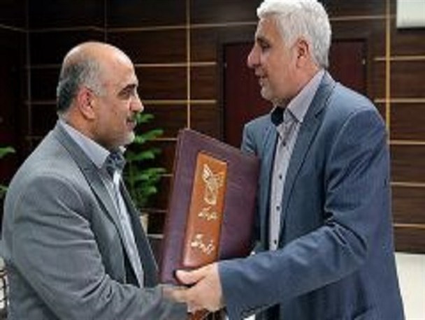 لزوم انضباط مالی و مدیریت هزینه‌ها در دانشگاه آزاد/ تشکیل «اتاق فکر و ایده» در دانشگاه های آزاد اصفهان