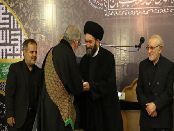 آیین تجلیل از پیرغلامان حسینی در اردبیل/ تصاویر