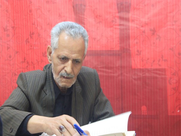 شعرا و مادحین مسائل روز را برای مردم تبیین کنند