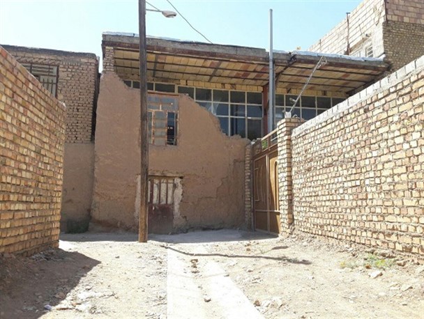 کوچه خواری زیر گوش بخشدار مرکزی نیشابور