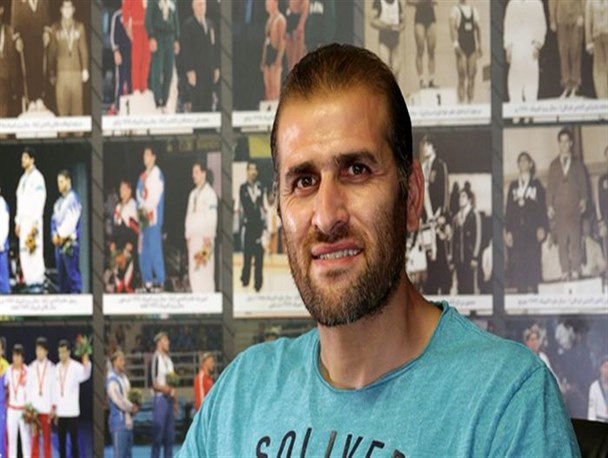 سپهرزاد: دوومیدانی را مانند فرزندی بی‌صاحب رها کردند و نتیجه می‌خواستند/ مگر برای جام جهانی فوتبال، ۲ ماه مانده به مسابقات مربی می‌آورند؟