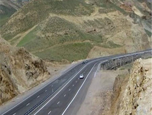 اتمام دوبانده سازی محور کرمان_ کوهپایه اولویت وزیر راه و شهرسازی