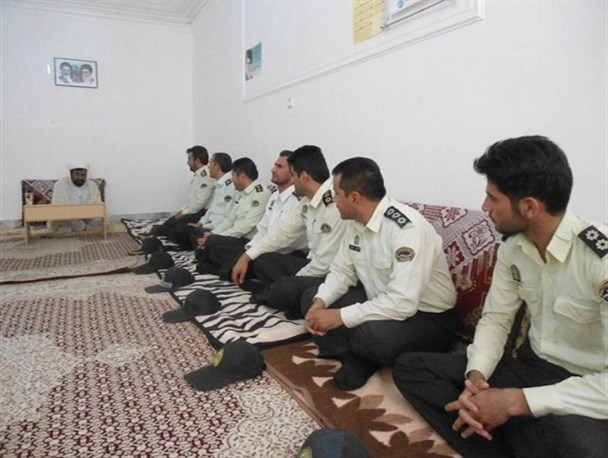 پرسنل انتظامی دلگان با امام جمعه این شهردیدار کردند+تصاویر