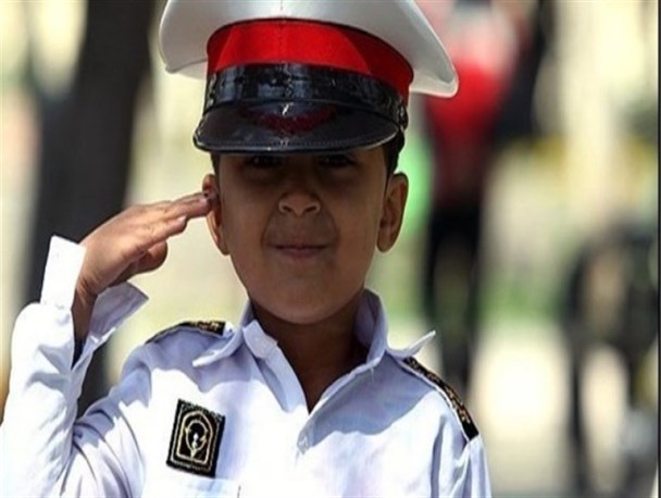 آموزش همیار پلیس در مدارس سنگر